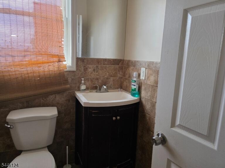 Property listing MLS 4040155 photo 19
