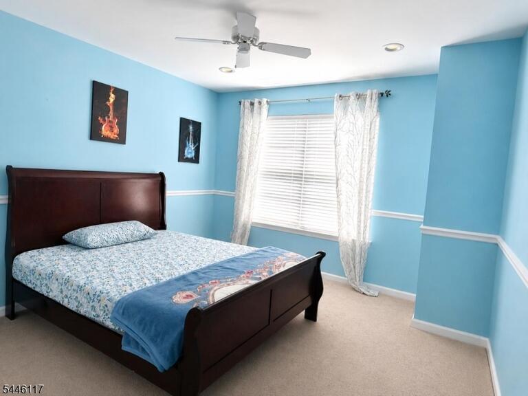 Property listing MLS 4040185 photo 14