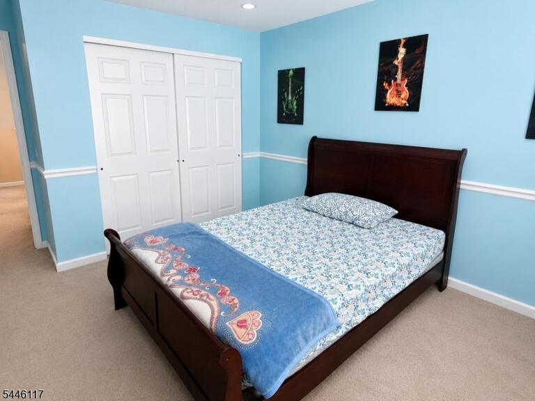 Property listing MLS 4040185 photo 15