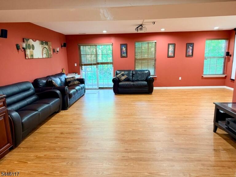 Property listing MLS 4040185 photo 20
