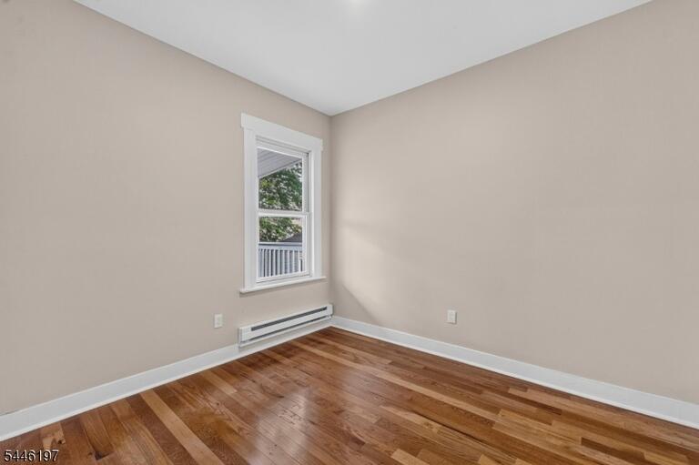Property listing MLS 4040206 photo 22