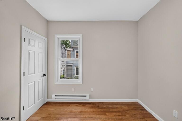 Property listing MLS 4040206 photo 23