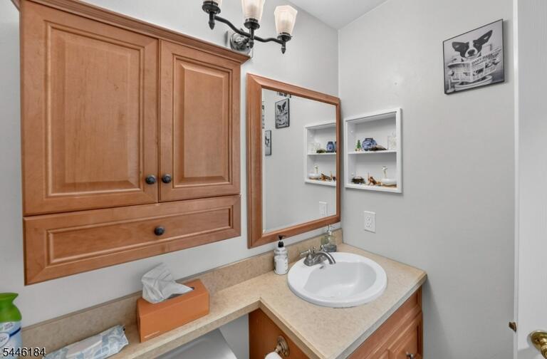 Property listing MLS 4040299 photo 41