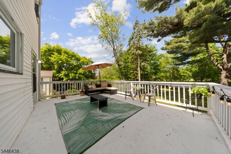 Property listing MLS 4040384 photo 33