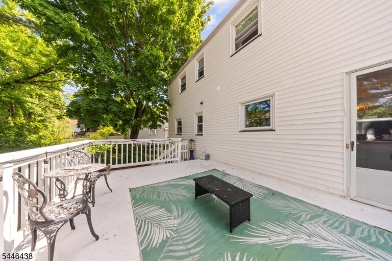 Property listing MLS 4040384 photo 34