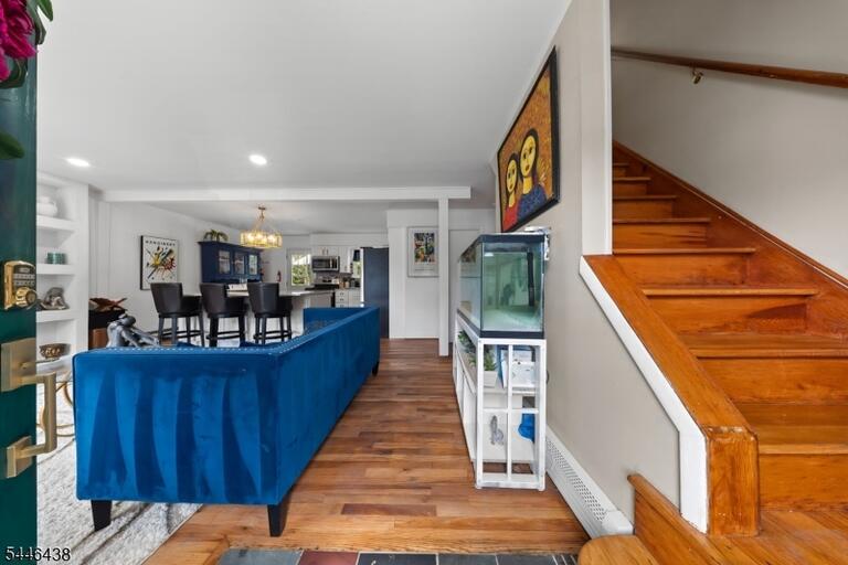 Property listing MLS 4040384 photo 6