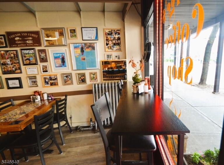 Property listing MLS 4040634 photo 18