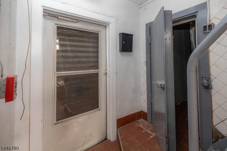 Property listing MLS 4040665 photo 22