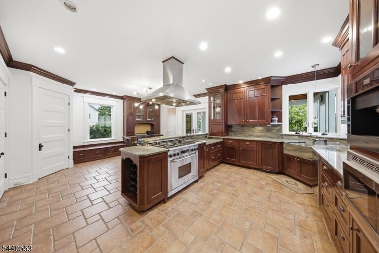 Property listing MLS 4040703 photo 15