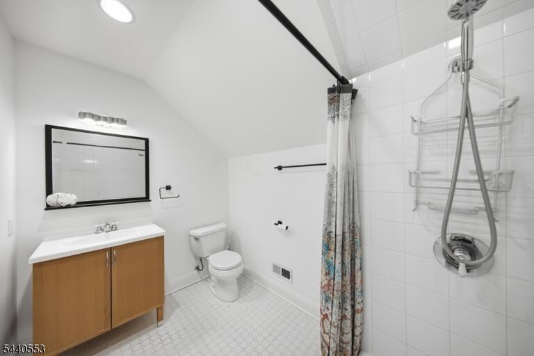 Property listing MLS 4040703 photo 39