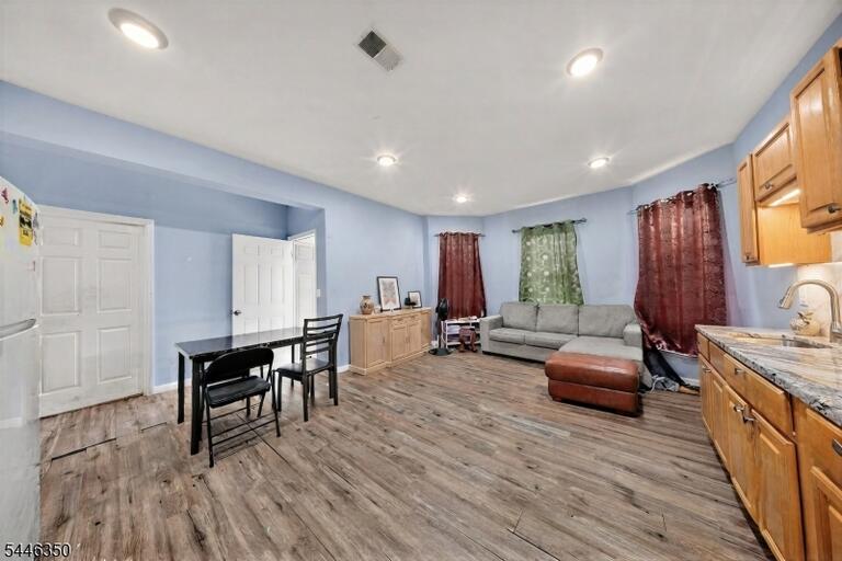 Property listing MLS 4040709 photo 6