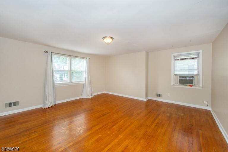 Property listing MLS 4040787 photo 6