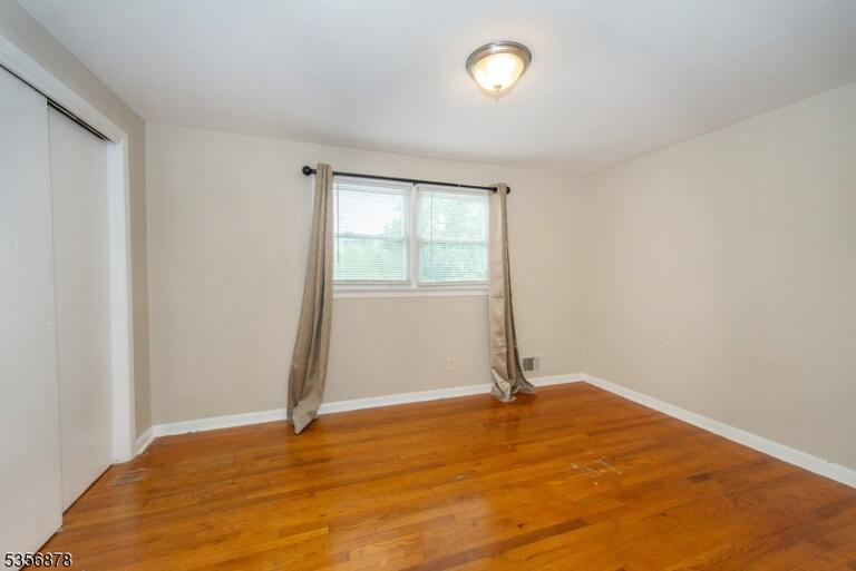 Property listing MLS 4040787 photo 7