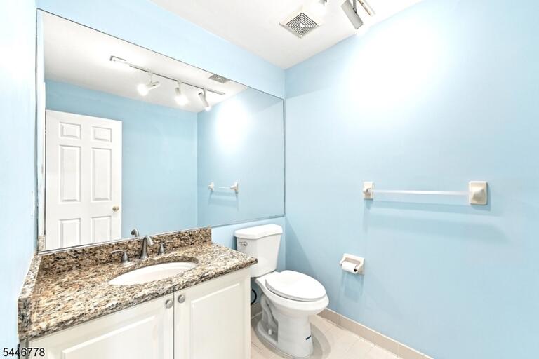 Property listing MLS 4040799 photo 13
