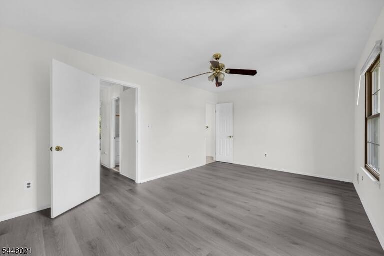 Property listing MLS 4040893 photo 17