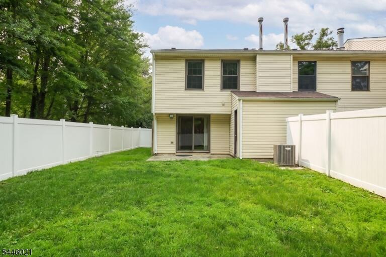 Property listing MLS 4040893 photo 20