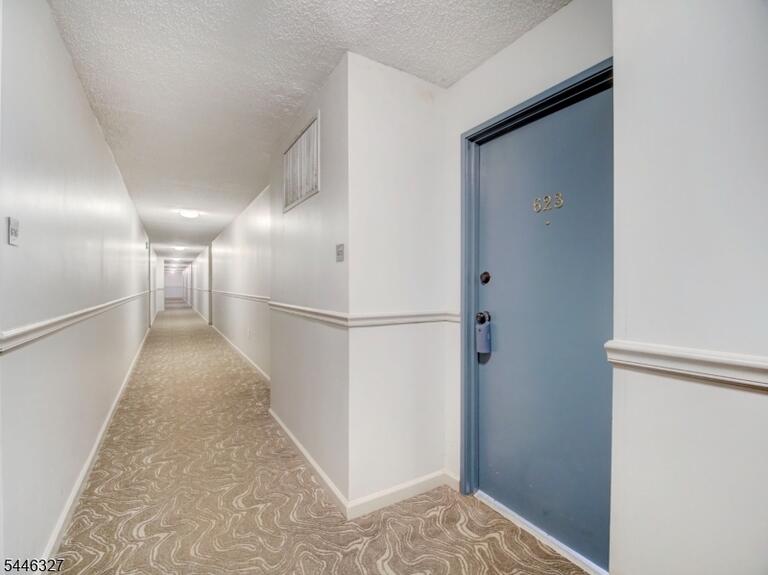Property listing MLS 4040931 photo 5