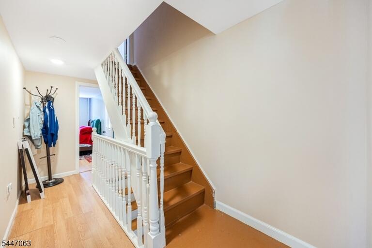 Property listing MLS 4041019 photo 34