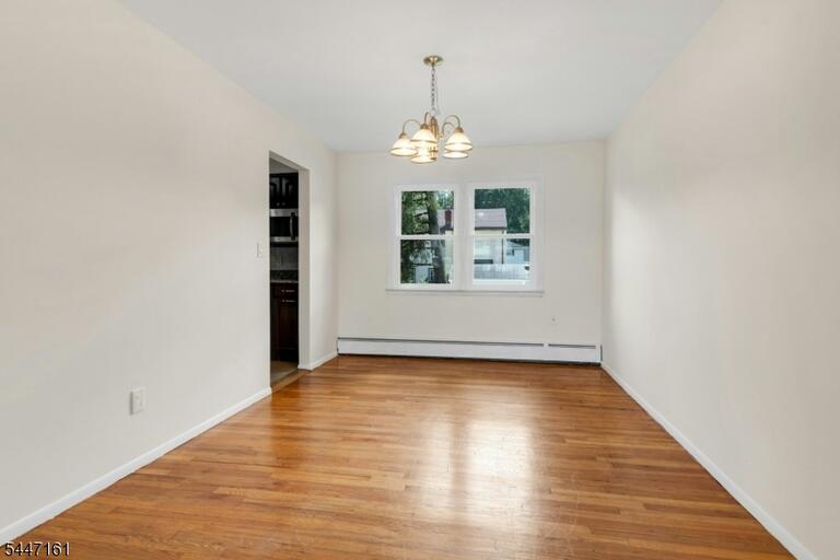 Property listing MLS 4041064 photo 11