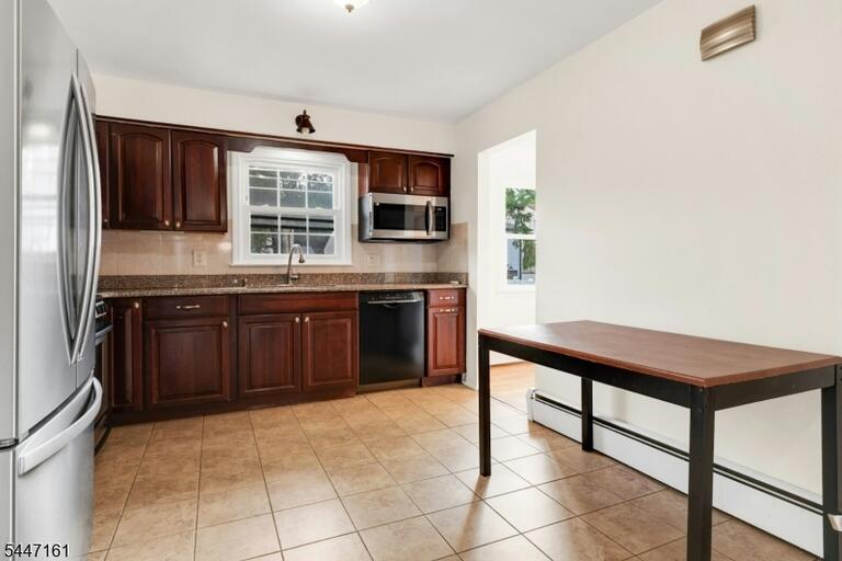 Property listing MLS 4041064 photo 16