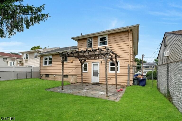 Property listing MLS 4041064 photo 5
