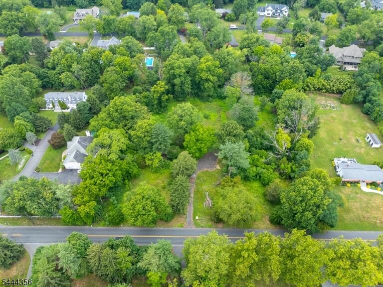 Property listing MLS 4041136 photo 10