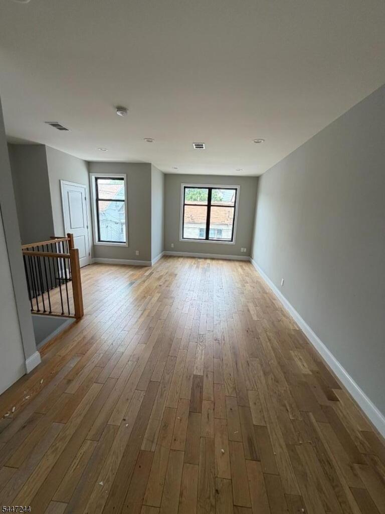 Property listing MLS 4041156 photo 2