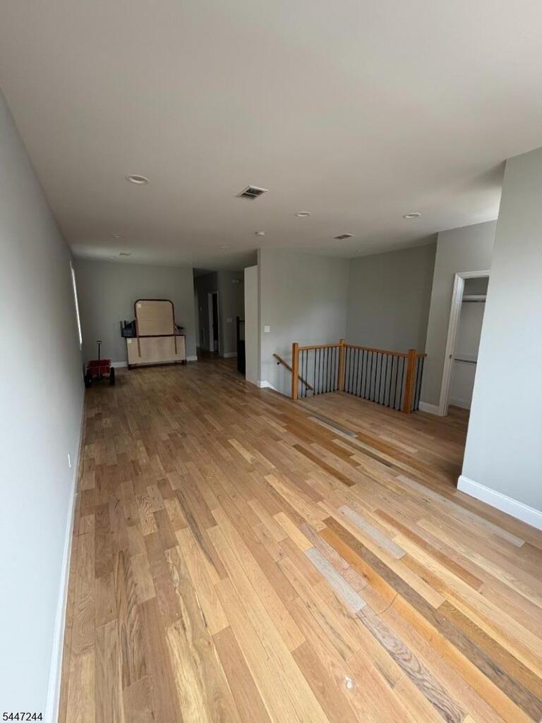 Property listing MLS 4041156 photo 3