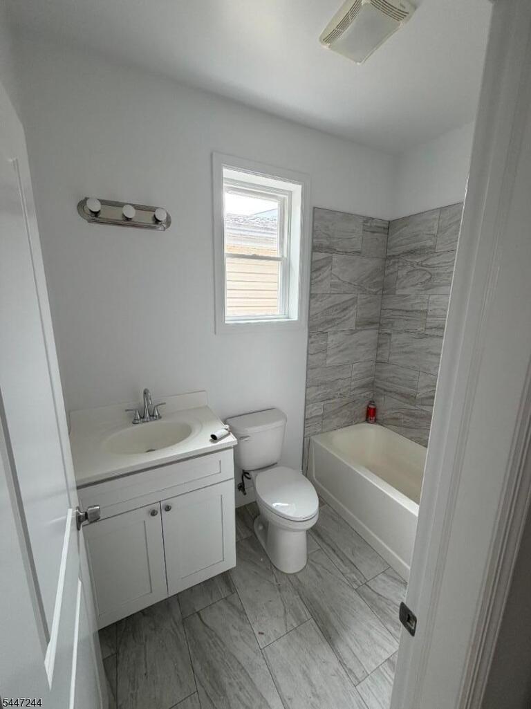Property listing MLS 4041156 photo 8