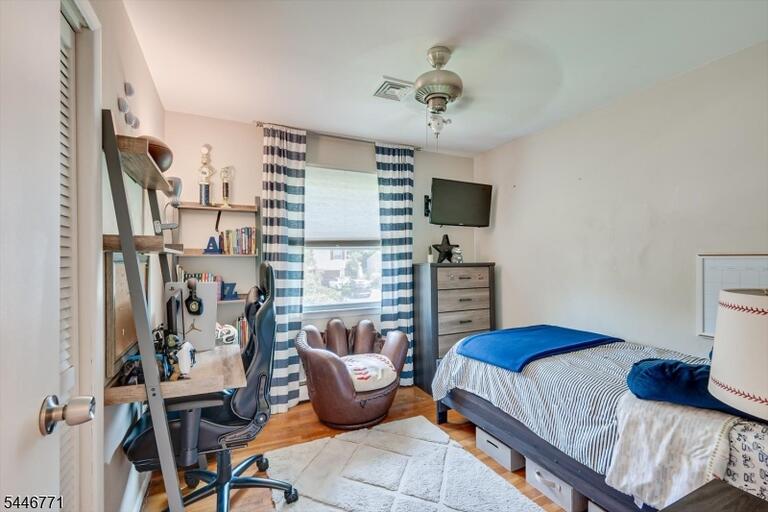Property listing MLS 4041203 photo 20