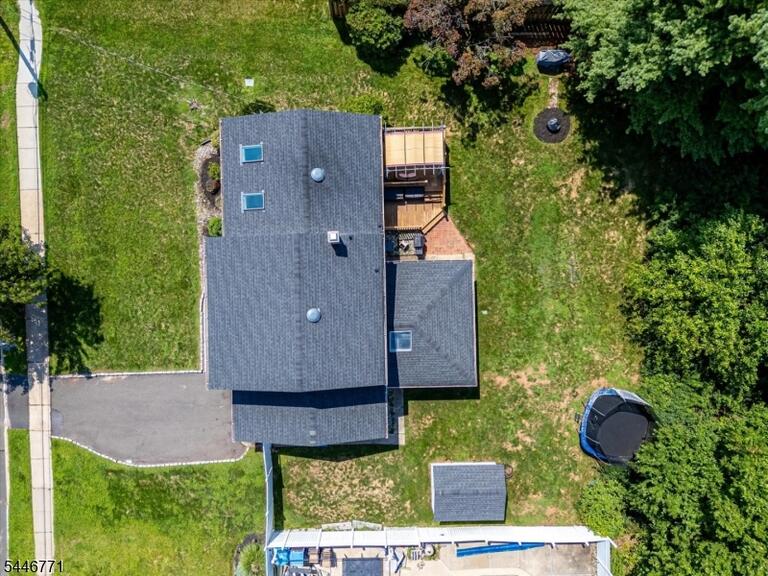 Property listing MLS 4041203 photo 32