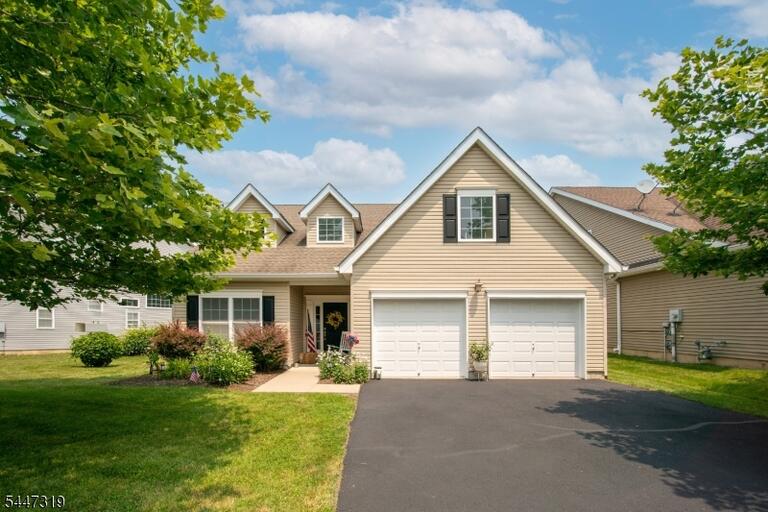 Property listing MLS 4041236 photo 1