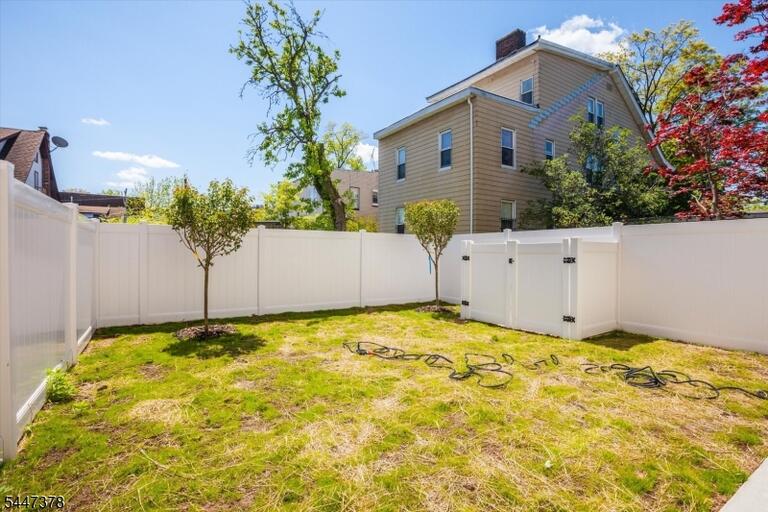 Property listing MLS 4041290 photo 20