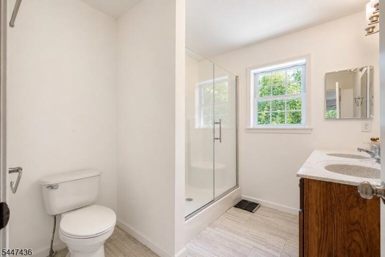 Property listing MLS 4041343 photo 16