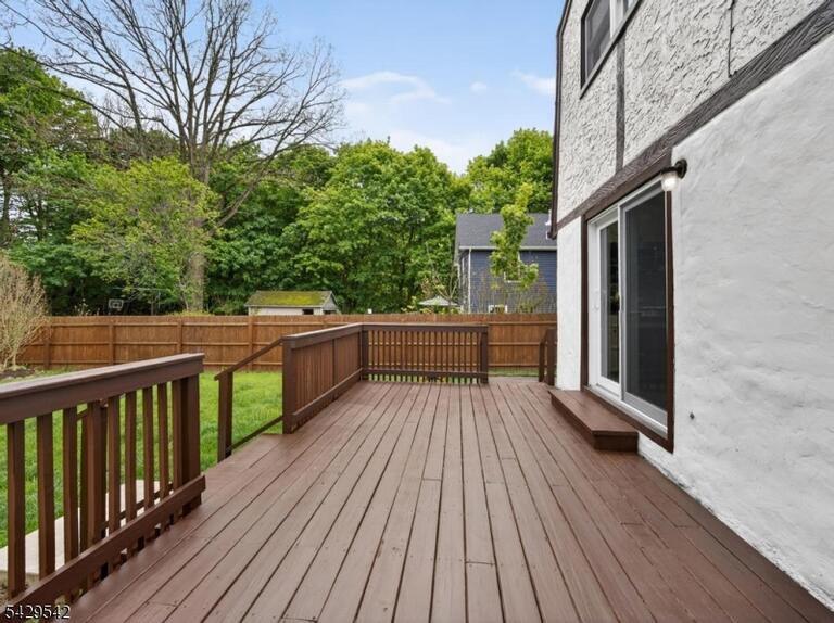 Property listing MLS 4041350 photo 12