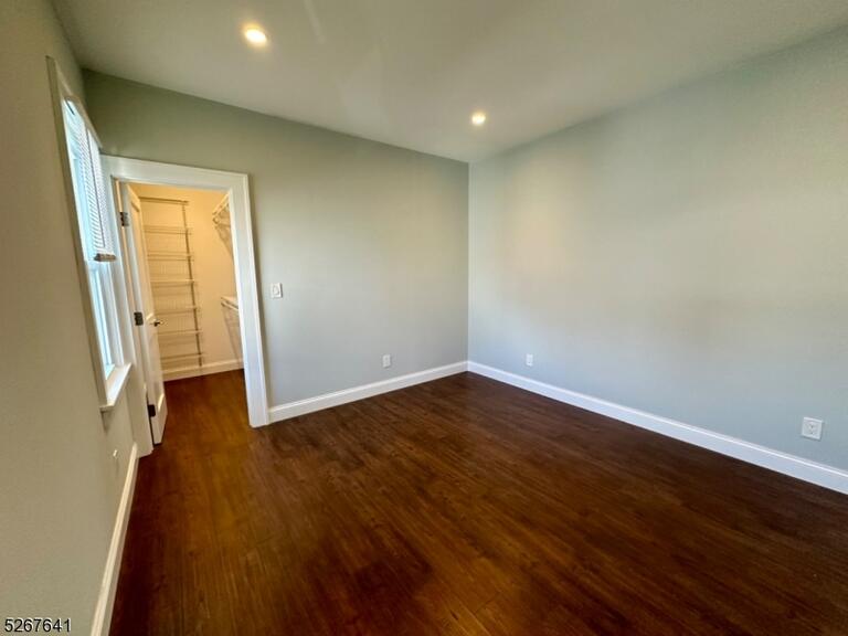 Property listing MLS 4041636 photo 15