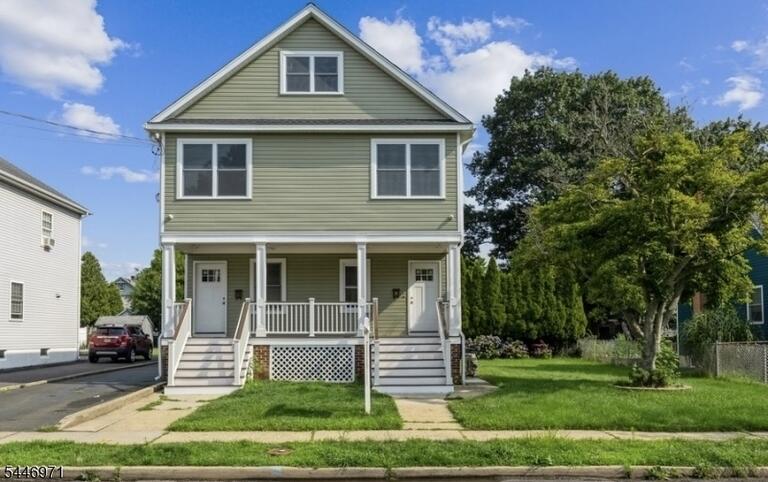 Property listing MLS 4041636 photo 2