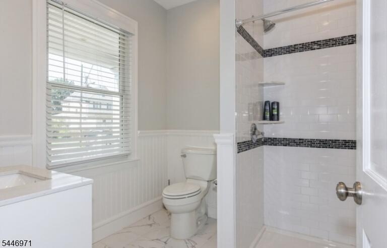 Property listing MLS 4041636 photo 25