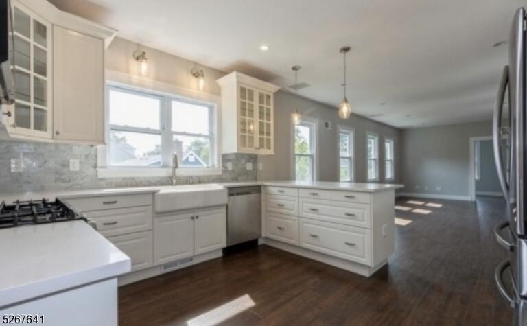 Property listing MLS 4041636 photo 5