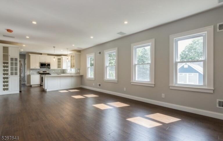Property listing MLS 4041636 photo 8