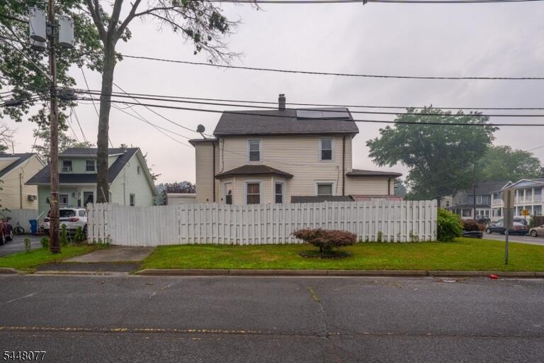 Property listing MLS 4041916 photo 3