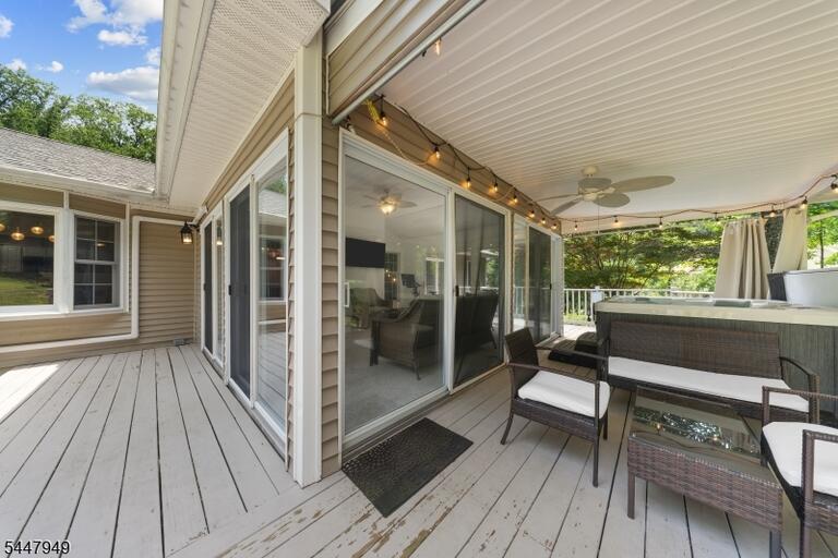 Property listing MLS 4042010 photo 14