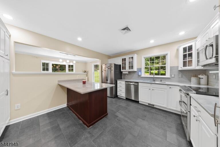 Property listing MLS 4042010 photo 19