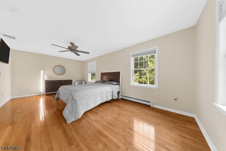Property listing MLS 4042010 photo 23