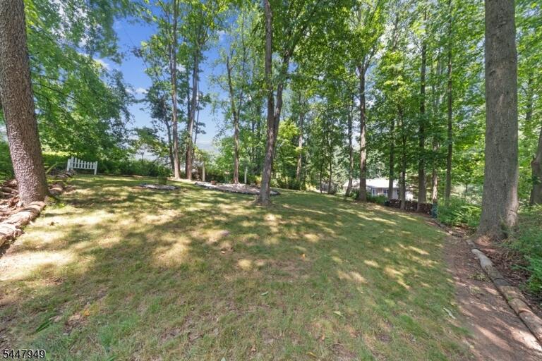 Property listing MLS 4042010 photo 45
