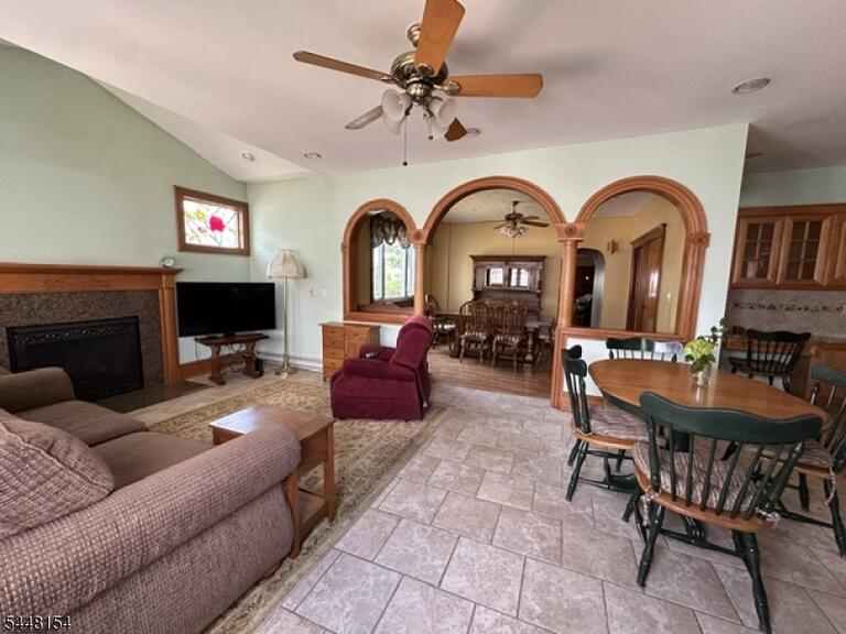 Property listing MLS 4042099 photo 22