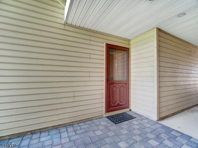 Property listing MLS 4042137 photo 24
