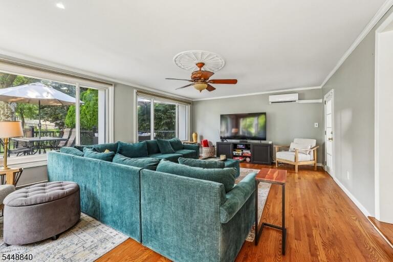 Property listing MLS 4042610 photo 1