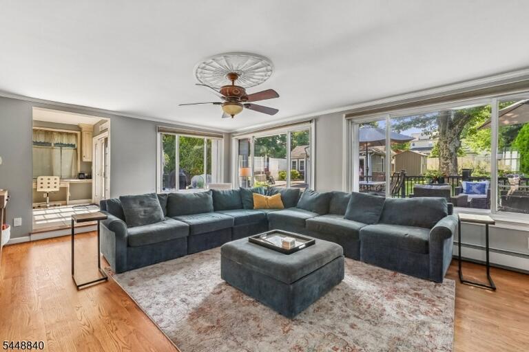 Property listing MLS 4042610 photo 3