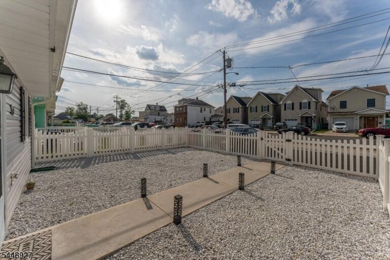 Property listing MLS 4042685 photo 5